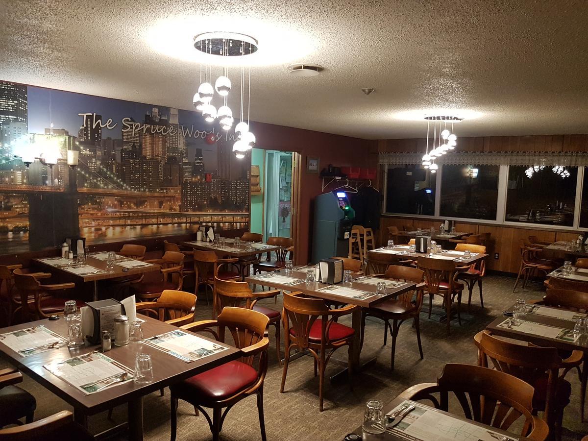 Spruce Woods Inn Glenboro Exterior photo